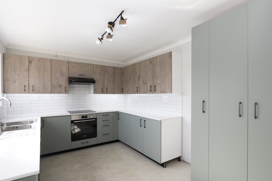 To Let 3 Bedroom Property for Rent in Strand North Western Cape